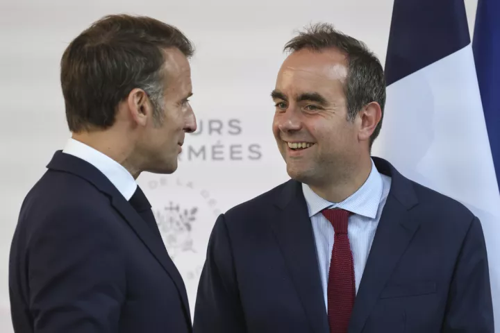 Γαλλία: Στο προσκήνιο ο Σεμπαστιάν Λεκορνί ως πιθανός νέος πρωθυπουργός μετά τον Μπαϊρού