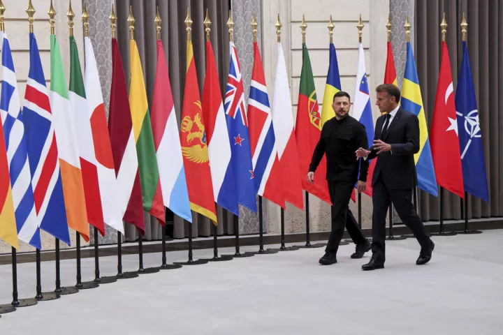 Ουκρανία: Εξετάζεται η παρουσία χιλιάδων ξένων στρατιωτών, είπε ο Ζελένσκι