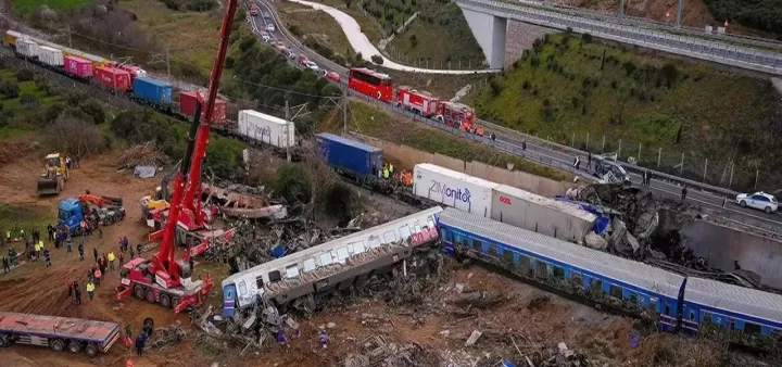 Τέμπη: Στον εφέτη ανακριτή το πόρισμα για την πυρασφάλεια της μοιραίας αμαξοστοιχίας 
