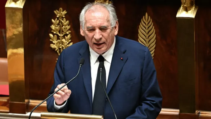 Κατέρρευσε η κυβέρνηση Μπαϊρού - Δεν έλαβε ψήφο εμπιστοσύνης