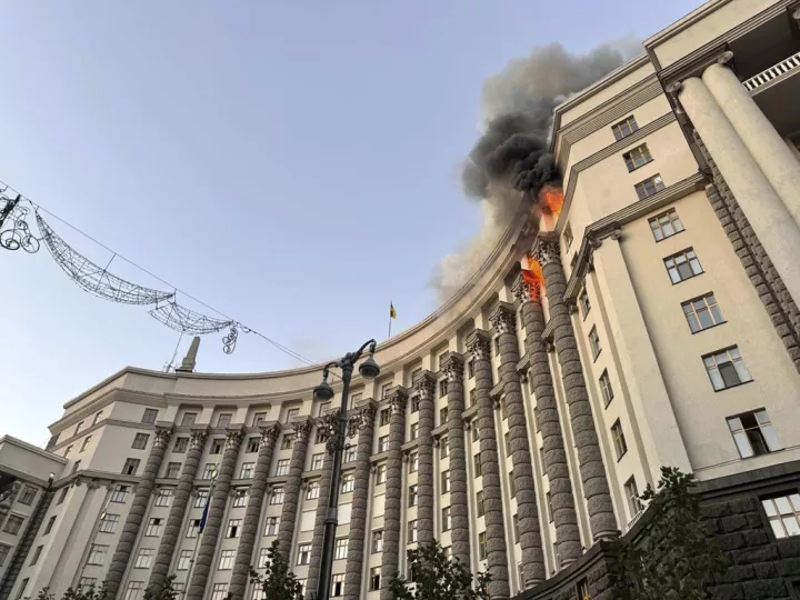 Με πύραυλο Ισκαντέρ πραγματοποιήθηκε η ρωσική επίθεση στο κτίριο της κυβέρνησης στο Κίεβο	