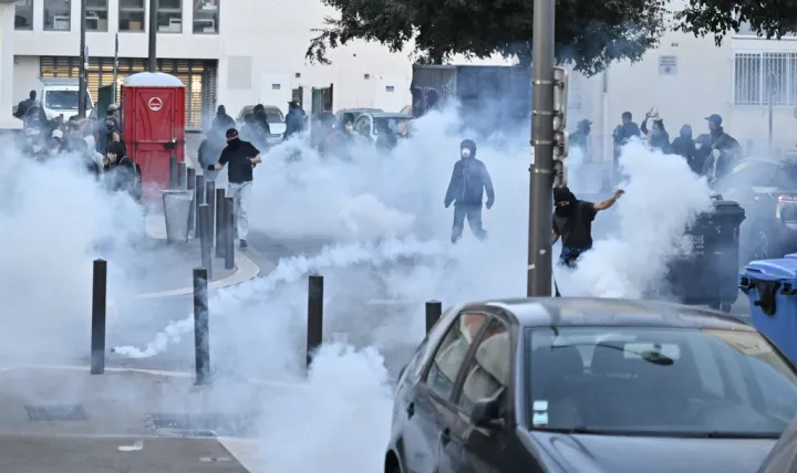 Γαλλία: Ξεκίνησαν οι κινητοποιήσεις - Επεισόδια και συλλήψεις (vid)