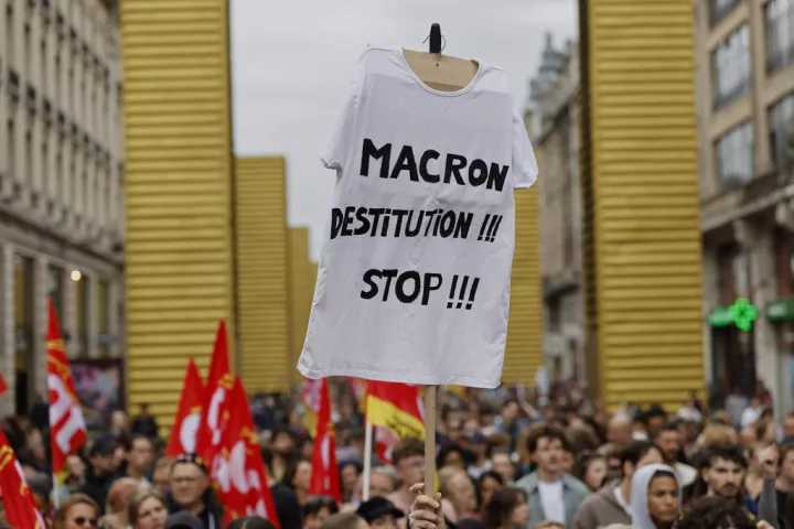 Block everything: «Βάπτισμα πυρός» για τον Λεκορνί οι κινητοποιήσεις στη Γαλλία -  473 συλλήψεις