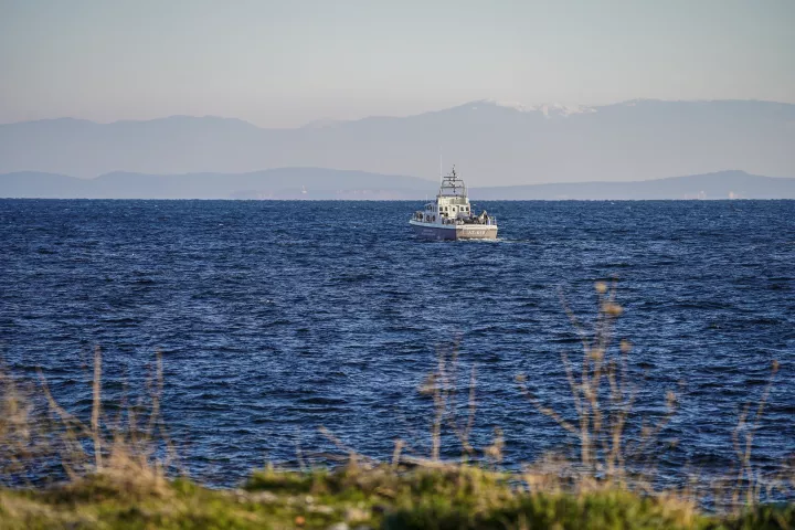 Τρία πλοία με μετανάστες νότια της Κρήτης - Σε επιφυλακή για παροχή βοήθειας, Λιμενικό και FRONTEX
