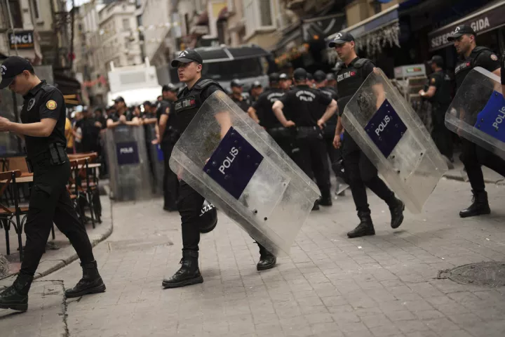 Κωνσταντινούπολη: Νέα σύλληψη αντιπολιτευόμενου δημάρχου - Συνολικά 48 προφυλακίσεις υπόπτων για κατηγορίες διαφθοράς