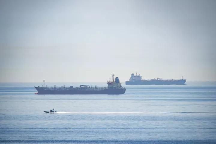 Η Βενεζουέλα κατήγγειλε την κράτηση αλιευτικού σκάφους της από αμερικανικό πολεμικό πλοίο εντός της ΑΟΖ της	