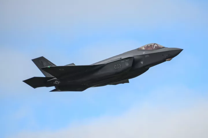 ΗΠΑ: Πέντε μαχητικά αεροσκάφη F-35 προσγειώθηκαν στο Πουέρτο Ρίκο εν μέσω της έντασης με τη Βενεζουέλα