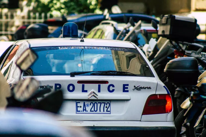 Τηλεφώνημα για εκρηκτικό μηχανισμό σε κατάστημα στους Αμπελόκηπους - Αποκλεισμένη η περιοχή