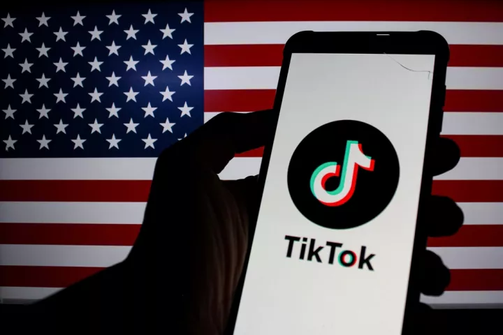 Reuters: Ανοιχτό το ενδεχόμενο παρατάσεων για το TikTok από τις ΗΠΑ