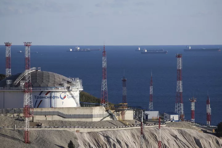 Η Ρωσία ενδέχεται να μειώσει την παραγωγή πετρελαίου λόγω ουκρανικών επιθέσεων drone 