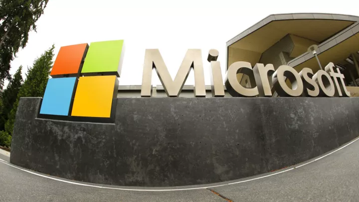 Η Microsoft επενδύει 30 δισ. δολάρια στη Βρετανία τα επόμενα τέσσερα χρόνια 