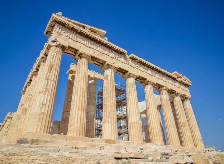 Σταθερά στην πρώτη θέση ο Ιερός Βράχος