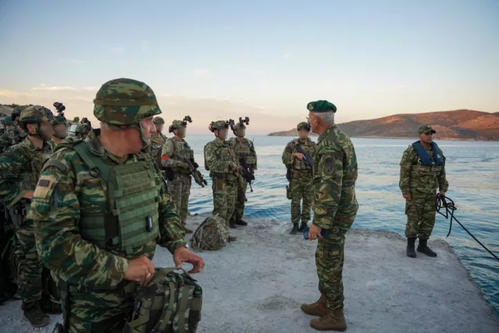 Ολοκληρώθηκε η άσκηση ετοιμότητας των Ένοπλων Δυνάμεων με ανακατάληψη βραχονησίδας (pics&vid)