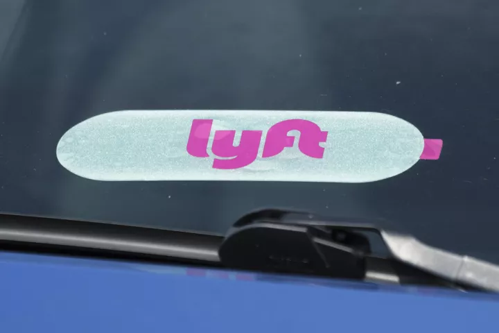 Αυτόνομα οχήματα: Συμφωνία της Lyft με την Waymo, στο τρίτο μεγάλο της deal για τα AV