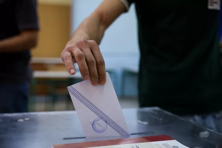 Πάνω από 28% η ΝΔ, δεύτερο το ΠΑΣΟΚ - «Όχι» σε κόμμα Τσίπρα πάνω από 6 στους 10 πολίτες