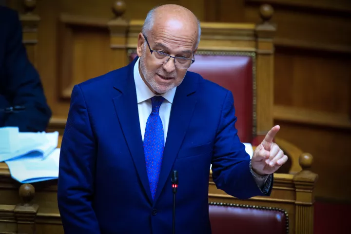 Επίθεση Φλωρίδη σε ΠΑΣΟΚ και ΣΥΡΙΖΑ - Απορρίφθηκε από τη ΝΔ η ένσταση αντισυνταγματικότητας για το άρθρο 18