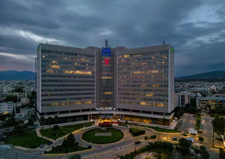 Ο ΟΤΕ υπέγραψε δεσμευτικές συμφωνίες για την πώληση της Telekom Romania Mobile Communications