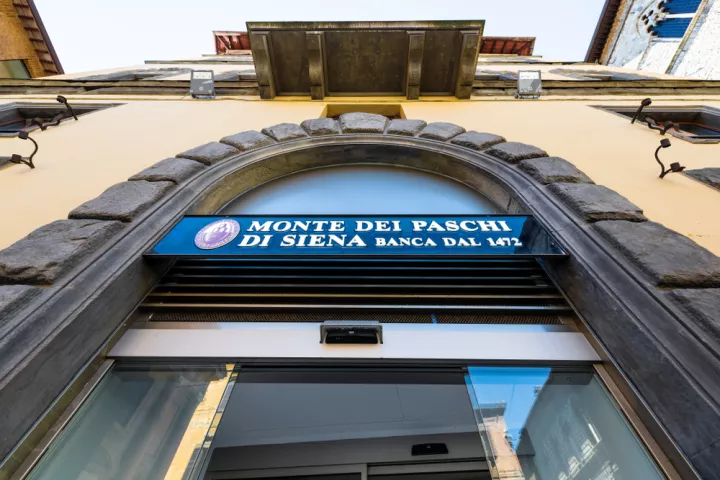Η τράπεζα Monte dei Paschi εξαγόρασε το 86% των μετοχών της Mediobanca