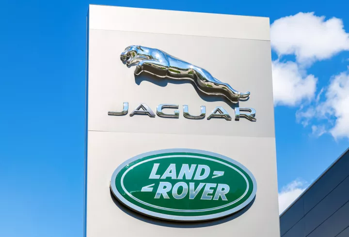 Jaguar Land Rover: Παρατείνει την παύση της παραγωγής έως την 1η Οκτωβρίου 