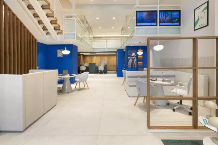 Credia Bank: Νέα γενιά καταστημάτων με ανθρωποκεντρική προσέγγιση