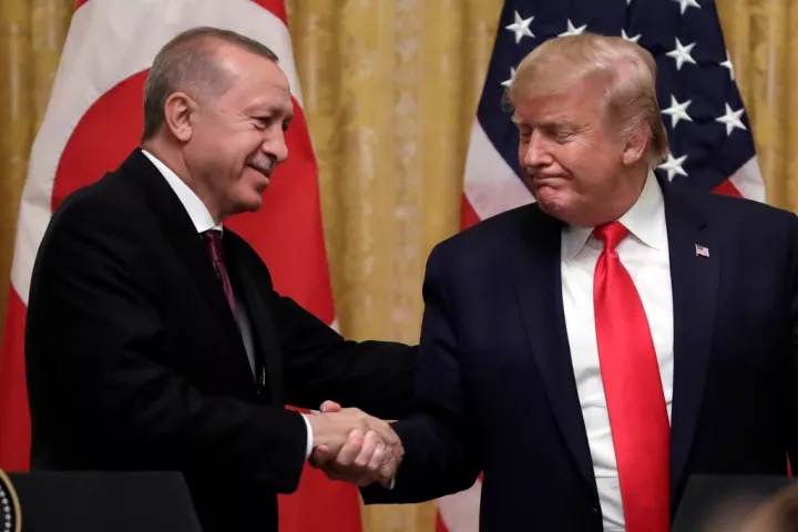 Bloomberg: Ο Ερντογάν πάει στον Τραμπ με «λίστα για ψώνια» αξίας 50 δισ. δολαρίων