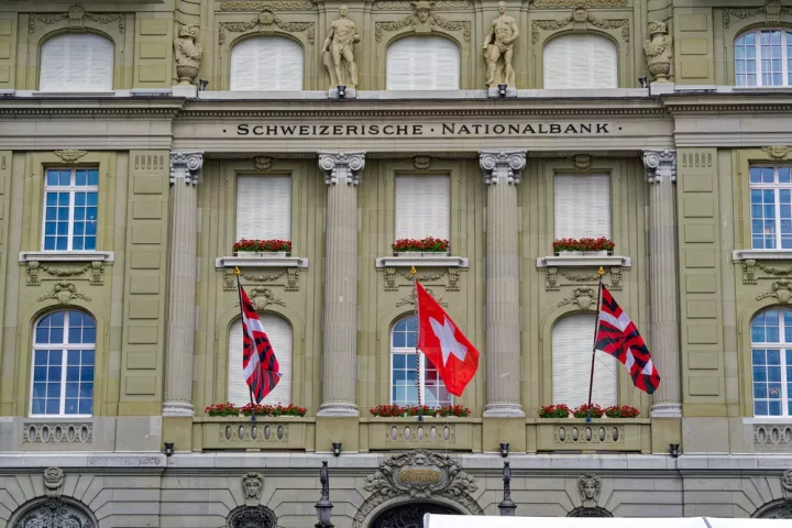 Ελβετία: Χωρίς μεταβολή τα επιτόκια της SNB, με ισχυρές ανησυχίες για τους δασμούς 