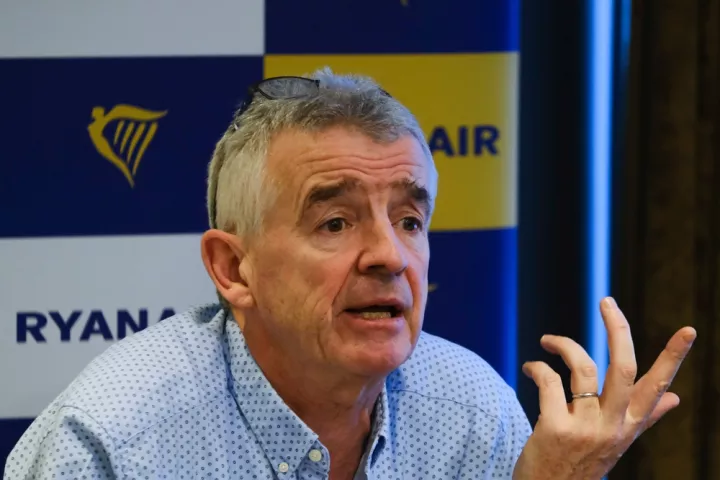 CEO Ryanair: Οι διακοπές λειτουργίας των αεροδρομίων εξαιτίας των drones δεν θα πλήξουν την κερδοφορία