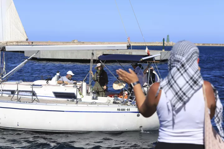 «Στόλος για τη Γάζα»: Αρνείται να παραδώσει την ανθρωπιστική βοήθεια στην Κύπρο, θέλει να συνεχίσει προς το Ισραήλ