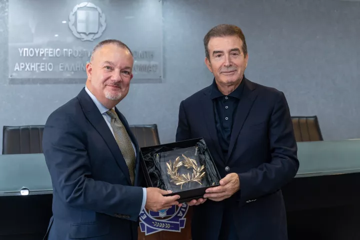Συνάντηση Μ. Χρυσοχοΐδη με τον Βρετανό πρέσβη: Στο επίκεντρο η αντιμετώπιση του οργανωμένου εγκλήματος 