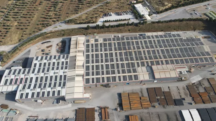 Η Σωληνουργεία Κορίνθου εγκαινιάζει το μεγαλύτερο βιομηχανικό φωτοβολταϊκό στέγης στην Ελλάδα