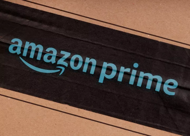 Η Amazon θα πληρώσει 2.5 δισ. σε πρόστιμα και αποζημιώσεις για εξαπάτηση συνδρομητών του Prime 