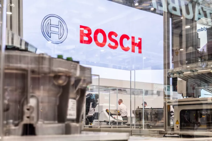 Η γερμανική Bosch ανακοινώνει περικοπή 13.000 θέσεων εργασίας 