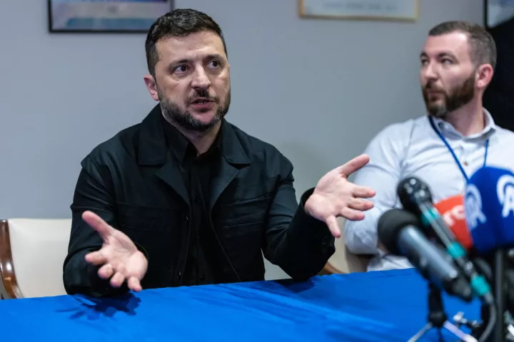 Ο Ζελένσκι και ο αρχηγός του ουκρανικού στρατού υποστηρίζουν ότι οι ρωσικές επιθέσεις του 2025 απέτυχαν