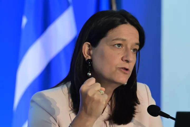 N. Κεραμέως: Νέο πρόγραμμα απασχόλησης για 10.000 άνεργες μητέρες
