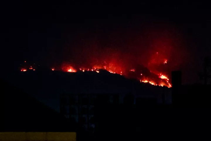 Φωτιά στην περιοχή Τσαμάκια της Μυτιλήνης (pic)