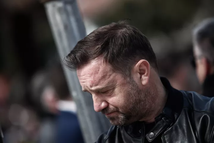 Οργή Πλακιά για τη διαρροή φωτογραφιών με τις σορούς των θυμάτων των Τεμπών