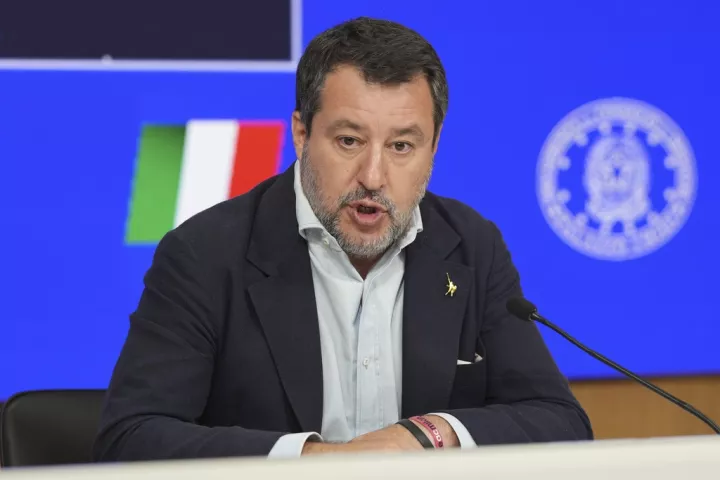 Ιταλία: Σχέδιο από τον Σαλβίνι για εισφορά 5 δισ. ευρώ από τις τράπεζες στον προϋπολογισμό του 2026 