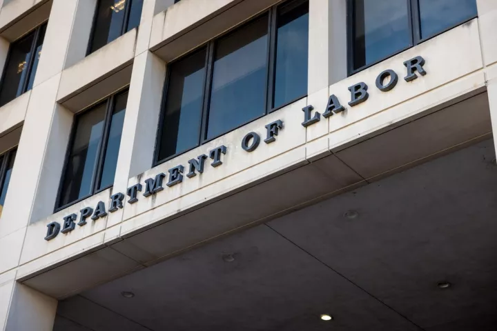 ΗΠΑ: Το υπουγείο Εργασίας δεν θα δημοσιεύσει την κρίσιμη έκθεση για τις θέσεις εργασίας, σε περίπτωση shutdown