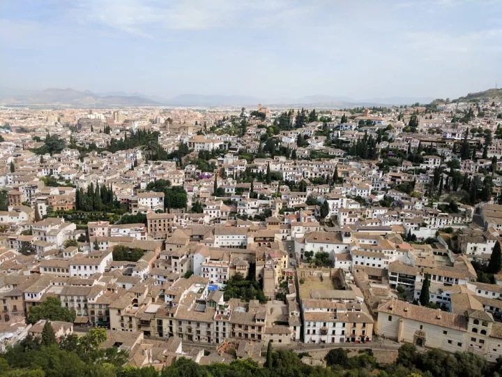Η ΕΕ θέλει να περιορίσει την κερδοσκοπία στα ακίνητα - Αύξηση στις τιμές πώλησης κατά 60%
