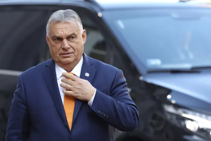 Γαλλία και Ελλάδα ανάμεσα στους συμμάχους του Όρμπαν για να κρατήσει εκτός ΕΕ την Ουκρανία
