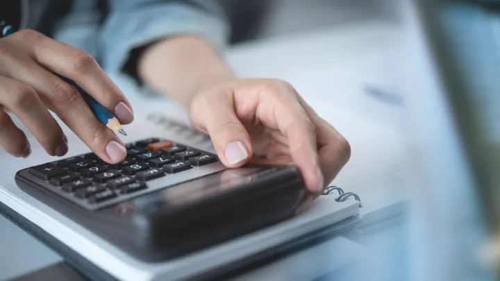 Αλλαγές στις εκθέσεις βιωσιμότητας 2025 και 2026: Τι πρέπει να γνωρίζουν οι επιχειρήσεις – Τα νέα δεδομένα