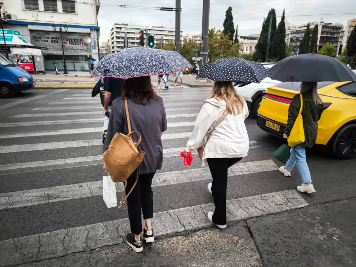 Επί ποδός για το κύμα κακοκαιρίας - 112 στη Λακωνία, ποιες περιοχές θα πληγούν, ποιες ώρες θα βρέχει στην Αθήνα