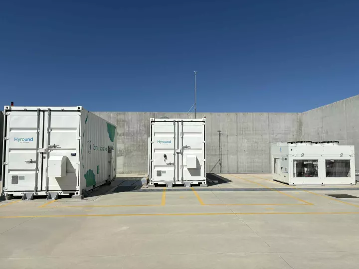 Ιtalgas: Στη Σαρδηνία η πρώτη μονάδα «πράσινου» υδρογόνου – Σχέδια επέκτασης και στην Ελλάδα 
