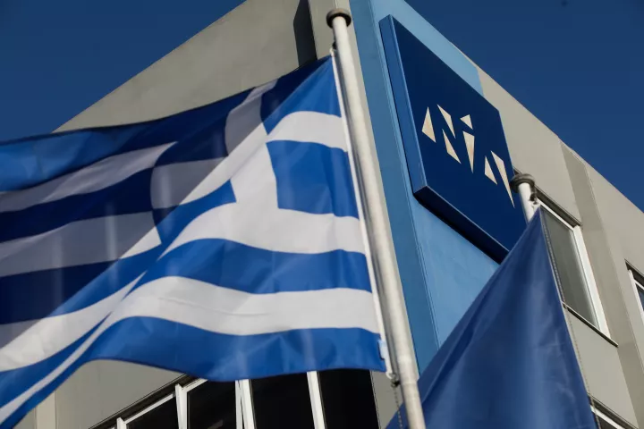 ΝΔ για τους βανδαλισμούς στο πολιτικό γραφείο του βουλευτή Χρήστου Καπετάνου: Τα στελέχη μας δεν εκφοβίζονται
