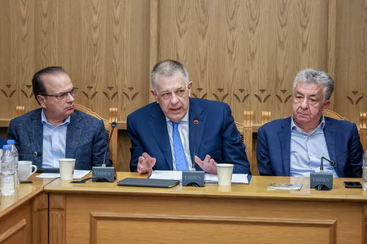 Επίσκεψη Ν. Ταχιάου στην Περιφέρεια Κρήτης: Στο επίκεντρο το νέο διεθνές αεροδρόμιο Ηρακλείου στο Καστέλι