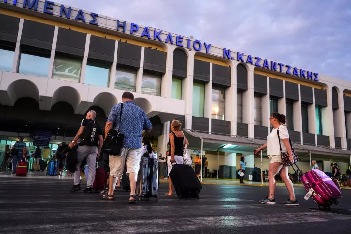 Ακόμη μια χρονιά ρεκόρ για το αεροδρόμιο Ηρακλείου «Ν. Καζαντζάκης» - Πιο κοντά από ποτέ στους 10 εκατ. επιβάτες το 2025	