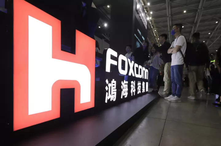 Foxconn: Αύξηση 11% στα έσοδα του μεγαλύτερου κατασκευαστή ηλεκτρονικών συσκευών του κόσμου
