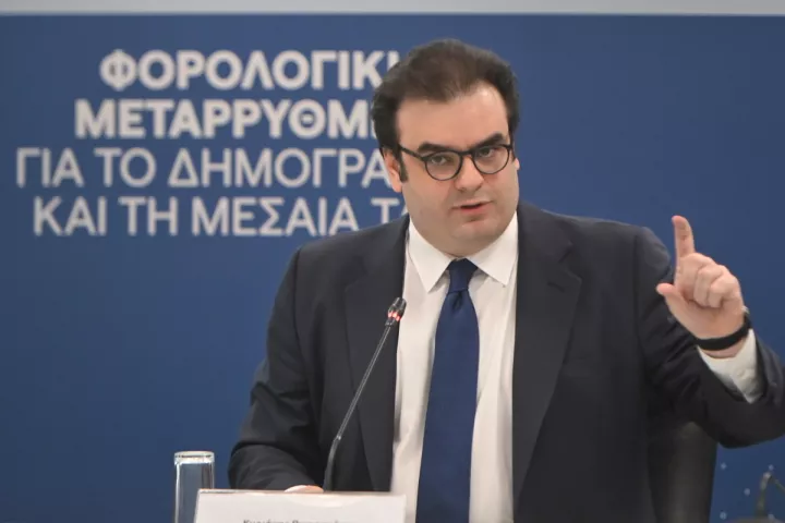 Κυρ. Πιερρακάκης: Έρχονται νέες παρεμβάσεις στη βραχυχρόνια μίσθωση 