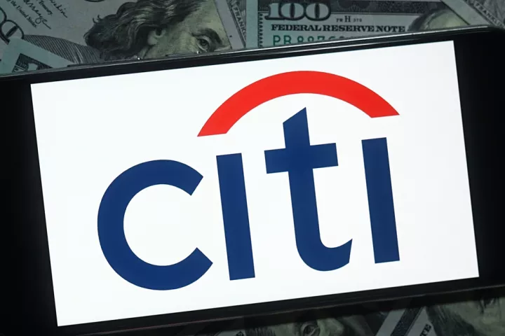 Η Citi «κόβει» τη σύσταση των βρετανικών μετοχών και ποντάρει στις αναδυόμενες αγορές