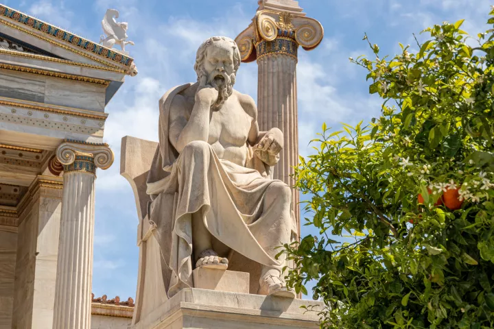 Ο Σωκράτης είχε δάσκαλο ή… δασκάλα;